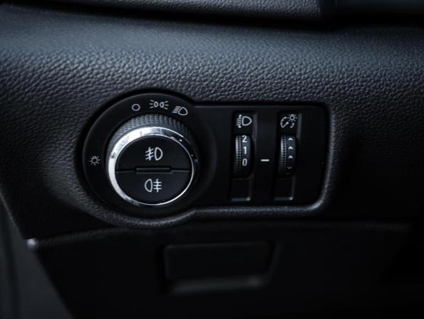 Opel Astra J Рестайлинг с пробегом 2012 года, цена 745 000 рублей, 246652 км, седан, Автокод Объявления