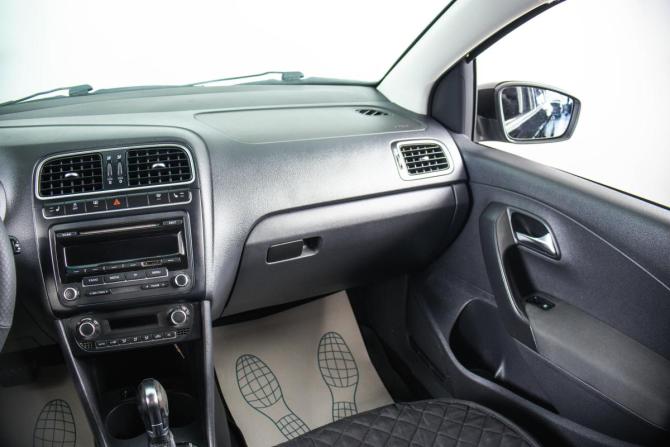 Volkswagen Polo V с пробегом 2011 года, цена 699 000 рублей, 196258 км, седан, Автокод Объявления