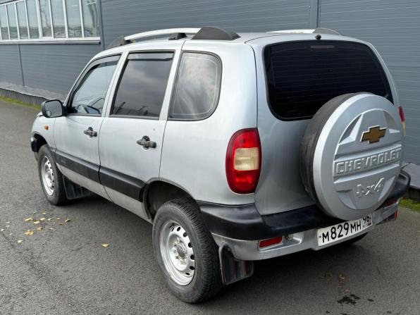 Chevrolet Niva I с пробегом 2003 года, цена 249 000 рублей, 124000 км, внедорожник, Автокод Объявления