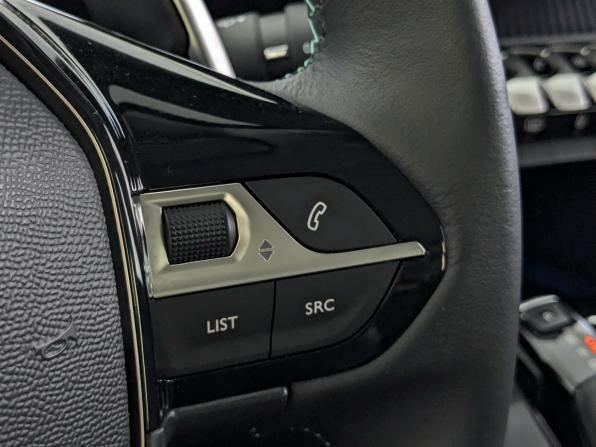 Peugeot 5008 II Рестайлинг с пробегом 2021 года, цена 3 165 000 рублей, 8200 км, внедорожник, Автокод Объявления