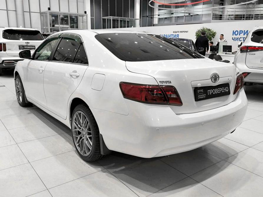 Toyota Camry VI (XV40) Рестайлинг Казань  - изображение 8