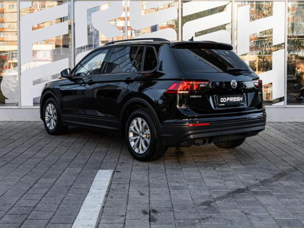 Volkswagen Tiguan II с пробегом 2020 года, цена 2 625 000 рублей, 69832 км, внедорожник, Автокод Объявления