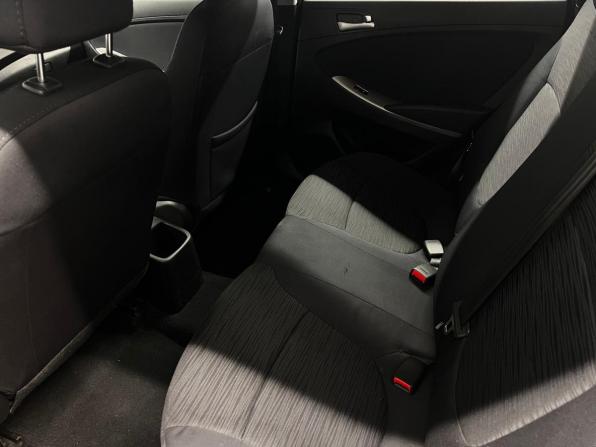 Hyundai Solaris I Рестайлинг с пробегом 2015 года, цена 655 000 рублей, 130338 км, хэтчбек, Автокод Объявления