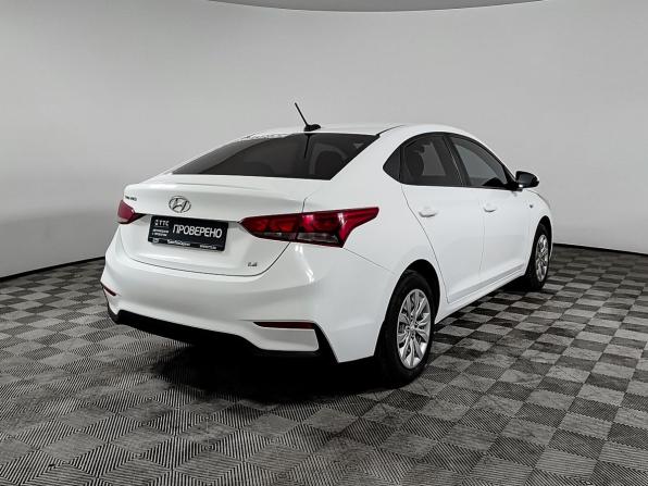 Hyundai Solaris II с пробегом 2017 года, цена 1 200 000 рублей, 192853 км, седан, Автокод Объявления