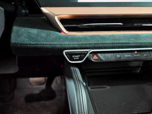 Geely Monjaro I с пробегом 2023 года, цена 3 250 000 рублей, 83345 км, внедорожник, Автокод Объявления