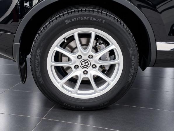 Volkswagen Touareg II с пробегом 2011 года, цена 2 199 000 рублей, 172800 км, внедорожник, Автокод Объявления