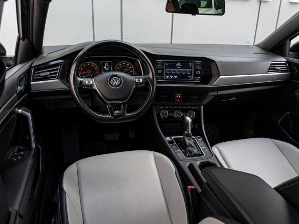 Volkswagen Jetta VII с пробегом 2019 года, цена 1 915 000 рублей, 128449 км, седан, Автокод Объявления