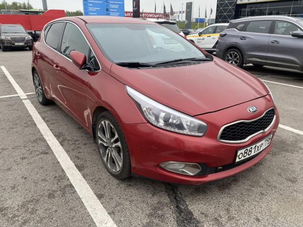 Kia Ceed II с пробегом 2014 года, цена 795 000 рублей, 215000 км, хэтчбек, Автокод Объявления