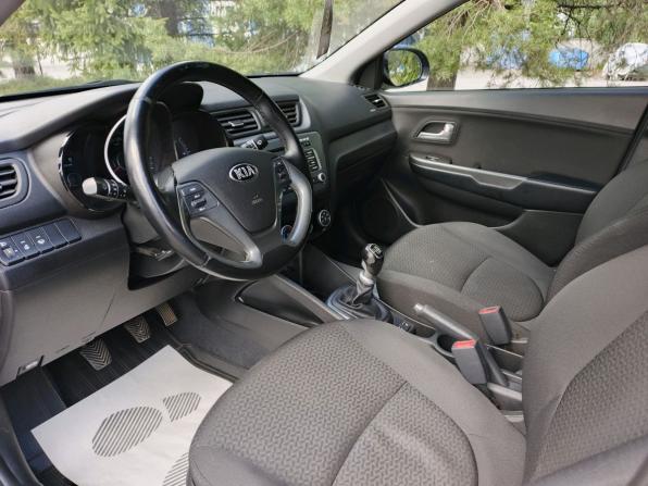 Kia Rio III Рестайлинг с пробегом 2015 года, цена 890 000 рублей, 132000 км, седан, Автокод Объявления