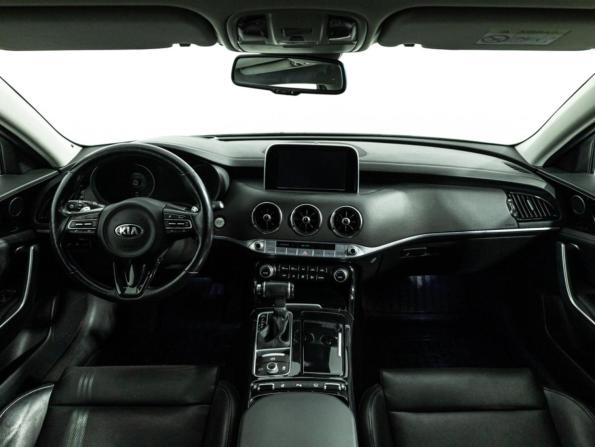 Kia Stinger I с пробегом 2018 года, цена 2 169 000 рублей, 134323 км, лифтбек, Автокод Объявления