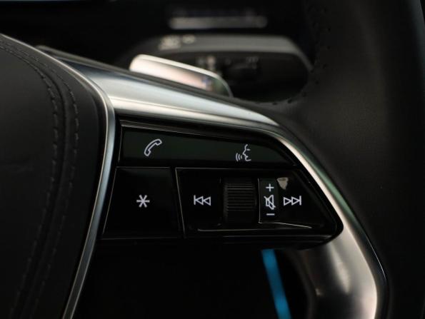 Audi A8 IV (D5) с пробегом 2021 года, цена 9 640 000 рублей, 25397 км, седан, Автокод Объявления