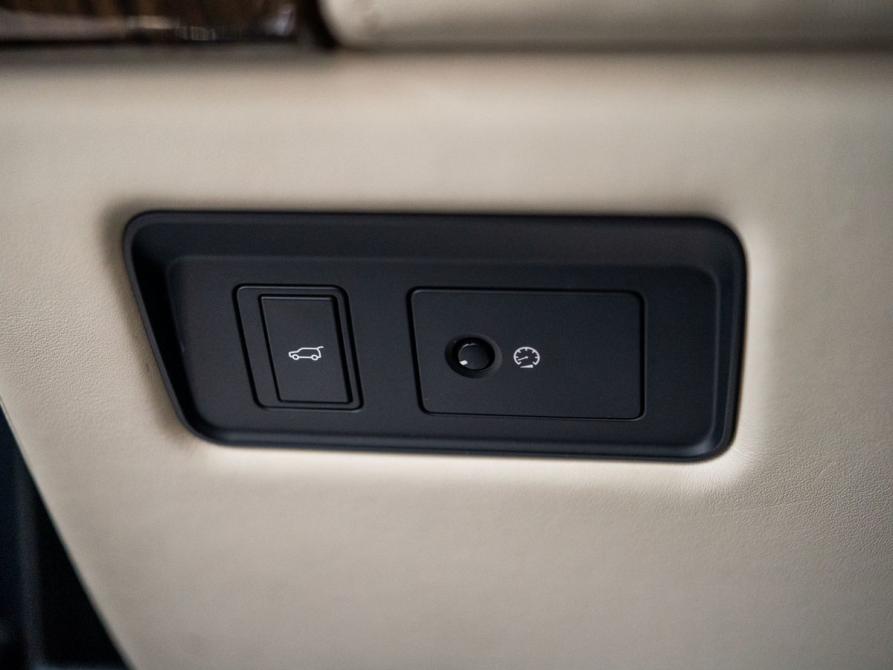 Land Rover Range Rover IV Рестайлинг Иркутск  - изображение 18