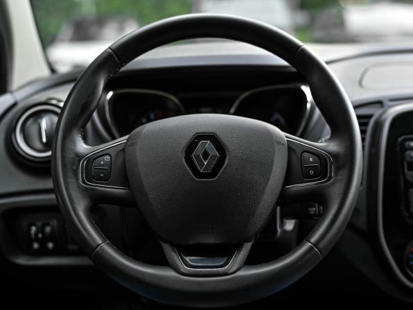 Renault Kaptur I с пробегом 2019 года, цена 1 440 000 рублей, 75082 км, внедорожник, Автокод Объявления