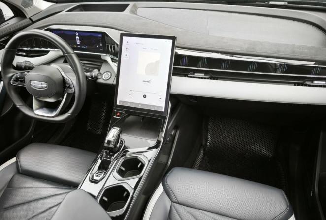 Geely Atlas II с пробегом 2024 года, цена 3 375 000 рублей, 20152 км, внедорожник, Автокод Объявления