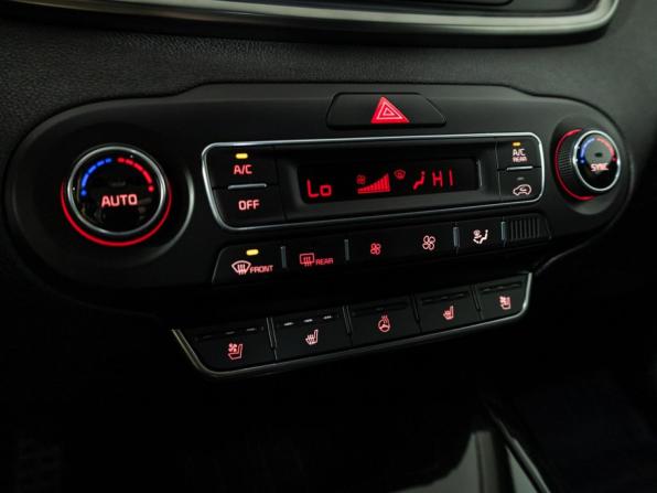 Kia Sorento III Prime Рестайлинг с пробегом 2018 года, цена 2 639 777 рублей, 102001 км, внедорожник, Автокод Объявления
