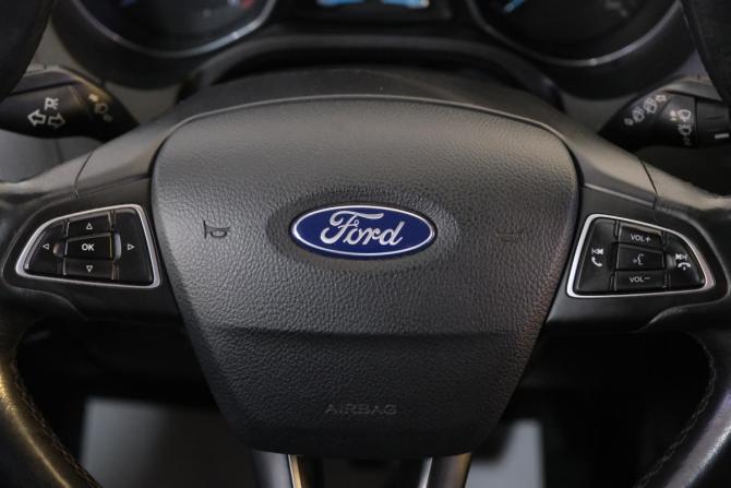 Ford Focus III Рестайлинг с пробегом 2018 года, цена 1 099 000 рублей, 53000 км, хэтчбек, Автокод Объявления