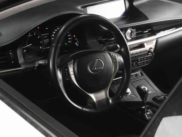 Lexus ES VI с пробегом 2013 года, цена 2 589 000 рублей, 171566 км, седан, Автокод Объявления