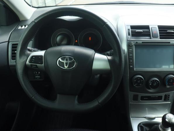 Toyota Corolla X (E140 E150) Рестайлинг с пробегом 2012 года, цена 1 241 000 рублей, 72599 км, седан, Автокод Объявления