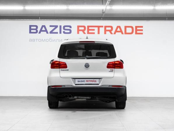 Volkswagen Tiguan I Рестайлинг с пробегом 2015 года, цена 1 400 000 рублей, 118050 км, внедорожник, Автокод Объявления