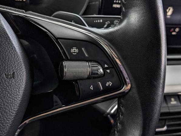 Skoda Octavia IV (A8) с пробегом 2021 года, цена 2 120 000 рублей, 145049 км, лифтбек, Автокод Объявления