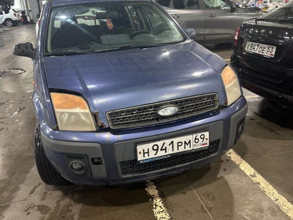 Ford Fusion I Рестайлинг с пробегом 2006 года, цена 230 000 рублей, 200000 км, хэтчбек, Автокод Объявления