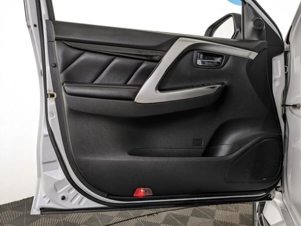 Mitsubishi Pajero Sport III с пробегом 2018 года, цена 3 200 000 рублей, 90102 км, внедорожник, Автокод Объявления