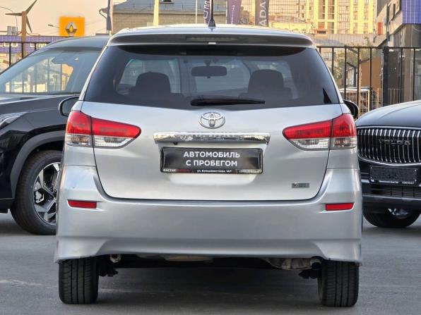 Toyota Wish II с пробегом 2010 года, цена 999 000 рублей, 267329 км, минивэн, Автокод Объявления