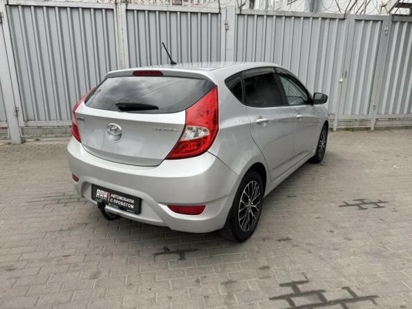 Hyundai Solaris I с пробегом 2013 года, цена 665 000 рублей, 238329 км, хэтчбек, Автокод Объявления