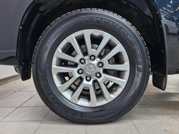 Toyota Land Cruiser Prado 150 Series Рестайлинг 1 с пробегом 2017 года, цена 4 005 000 рублей, 126112 км, внедорожник, Автокод Объявления