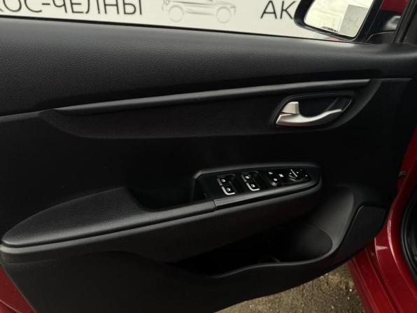 Kia Rio IV с пробегом 2017 года, цена 950 000 рублей, 133871 км, седан, Автокод Объявления