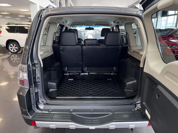 Mitsubishi Pajero IV Рестайлинг 2 с пробегом 2015 года, цена 2 480 000 рублей, 175438 км, внедорожник, Автокод Объявления