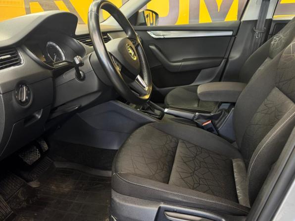 Skoda Octavia III (A7) Рестайлинг с пробегом 2019 года, цена 1 779 000 рублей, 87000 км, лифтбек, Автокод Объявления