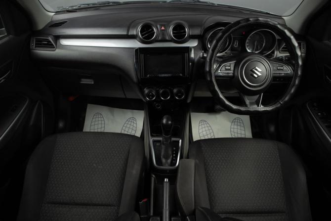 Suzuki Swift V с пробегом 2018 года, цена 1 099 000 рублей, 140000 км, хэтчбек, Автокод Объявления