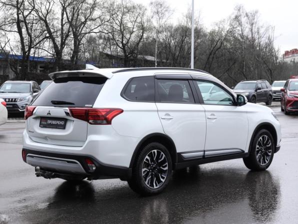 Mitsubishi Outlander III Рестайлинг 3 с пробегом 2021 года, цена 2 400 000 рублей, 128897 км, внедорожник, Автокод Объявления