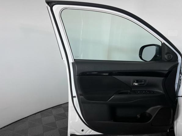 Mitsubishi Outlander III Рестайлинг 3 с пробегом 2020 года, цена 2 299 000 рублей, 95000 км, внедорожник, Автокод Объявления