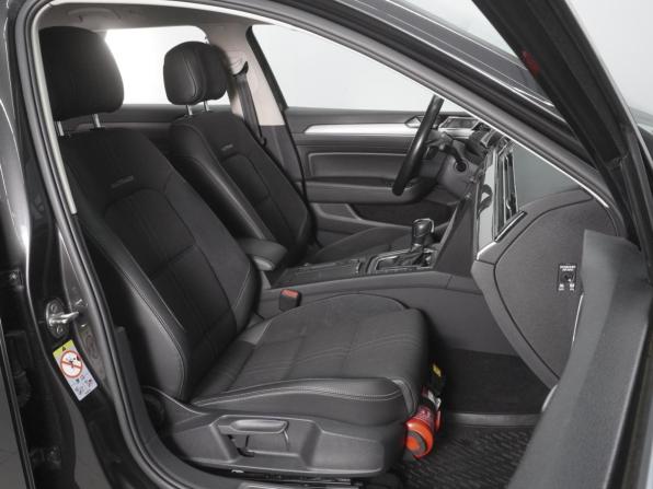Volkswagen Passat B8 с пробегом 2019 года, цена 3 245 000 рублей, 112304 км, универсал, Автокод Объявления