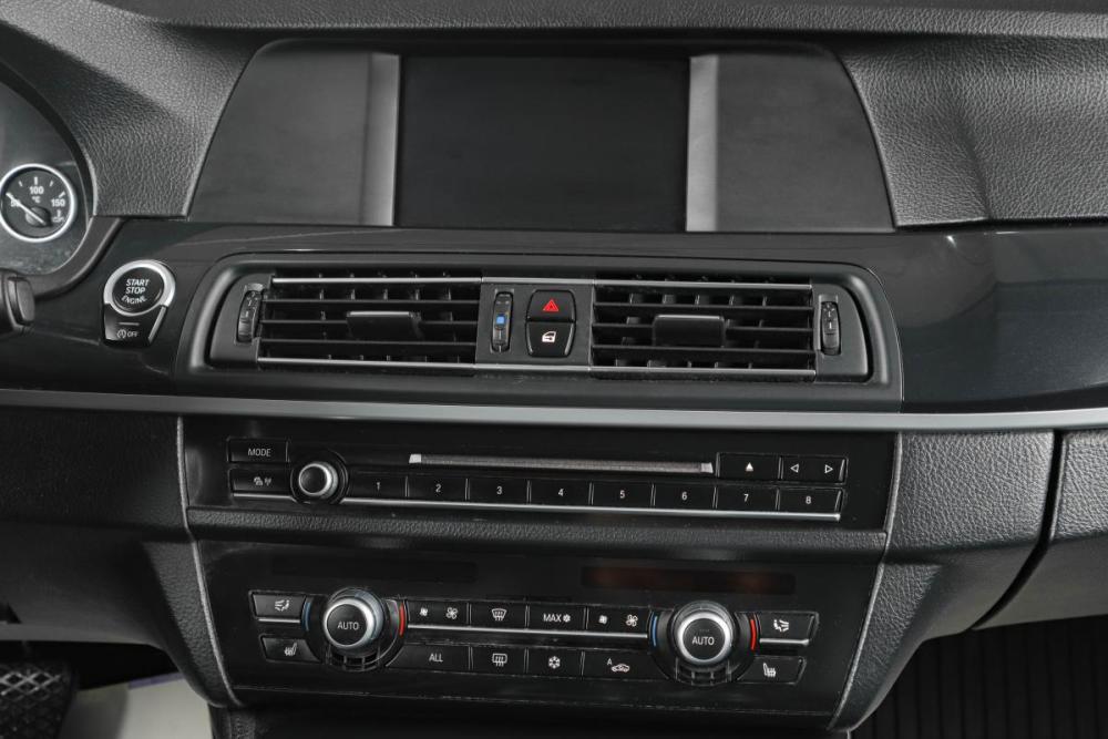 BMW 5 серии VI (F10/F11/F07) Тюмень  - изображение 17