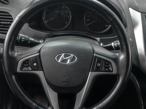 Hyundai Solaris I Рестайлинг с пробегом 2015 года, цена 879 900 рублей, 225307 км, седан, Автокод Объявления