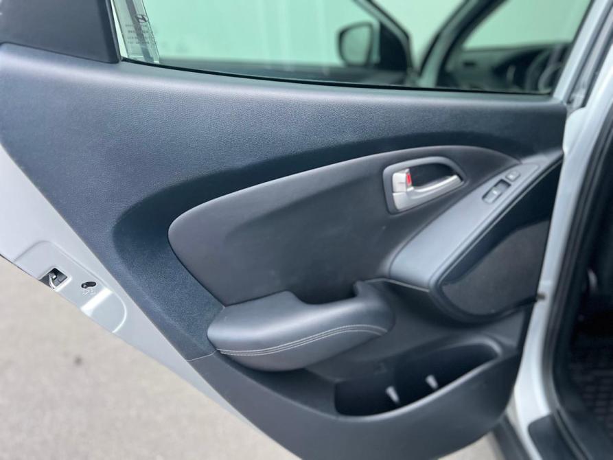 Hyundai ix35 I Санкт-Петербург  - изображение 14