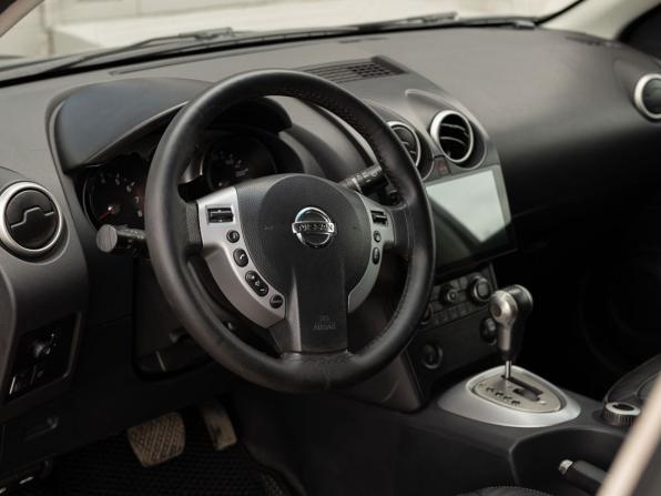 Nissan Qashqai I с пробегом 2008 года, цена 890 000 рублей, 338681 км, внедорожник, Автокод Объявления