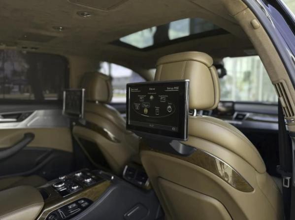 Audi A8 III (D4) с пробегом 2012 года, цена 1 590 000 рублей, 254657 км, седан, Автокод Объявления