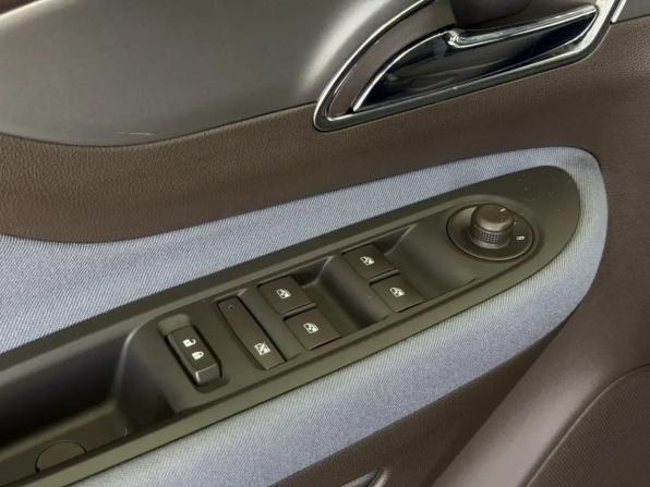 Opel Mokka I с пробегом 2014 года, цена 1 399 000 рублей, 109000 км, внедорожник, Автокод Объявления