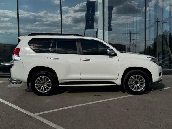 Toyota Land Cruiser Prado 150 Series с пробегом 2011 года, цена 2 350 000 рублей, 355000 км, внедорожник, Автокод Объявления