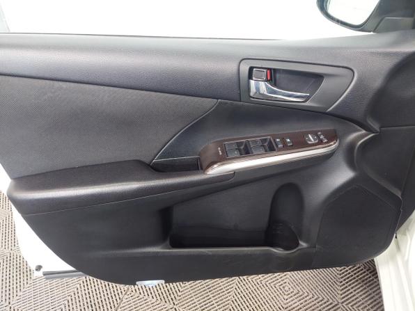 Toyota Camry VII (XV50) Рестайлинг с пробегом 2016 года, цена 1 880 000 рублей, 125767 км, седан, Автокод Объявления