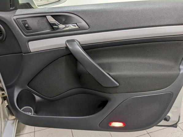 Skoda Octavia II (A5) Рестайлинг с пробегом 2012 года, цена 750 000 рублей, 289552 км, лифтбек, Автокод Объявления