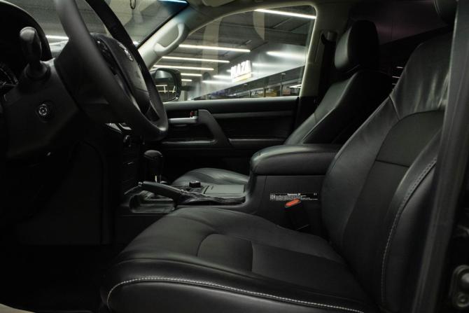 Toyota Land Cruiser 200 Series Рестайлинг 2 с пробегом 2015 года, цена 4 789 000 рублей, 324353 км, внедорожник, Автокод Объявления