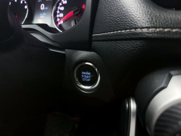 Toyota RAV4 V (XA50) с пробегом 2020 года, цена 3 370 000 рублей, 64964 км, внедорожник, Автокод Объявления