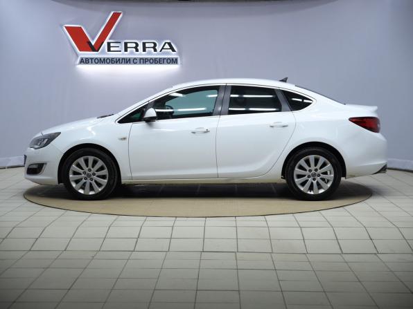 Opel Astra J Рестайлинг с пробегом 2015 года, цена 950 000 рублей, 174458 км, седан, Автокод Объявления
