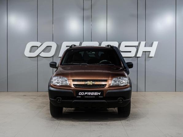 Chevrolet Niva I Рестайлинг с пробегом 2018 года, цена 879 000 рублей, 79381 км, внедорожник, Автокод Объявления