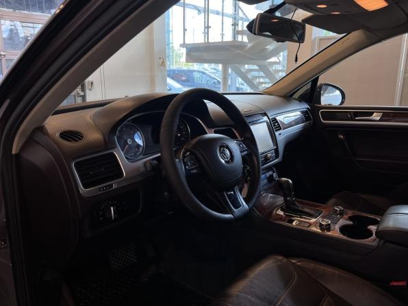 Volkswagen Touareg II с пробегом 2010 года, цена 1 285 000 рублей, 551435 км, внедорожник, Автокод Объявления